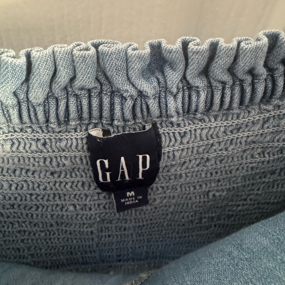 GAP Light Blue Smocked Denim Midi Dress size M - Picture 3 of 4
